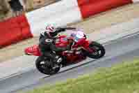 cadwell-no-limits-trackday;cadwell-park;cadwell-park-photographs;cadwell-trackday-photographs;enduro-digital-images;event-digital-images;eventdigitalimages;navarra;no-limits-trackdays;peter-wileman-photography;racing-digital-images;trackday-digital-images;trackday-photos
